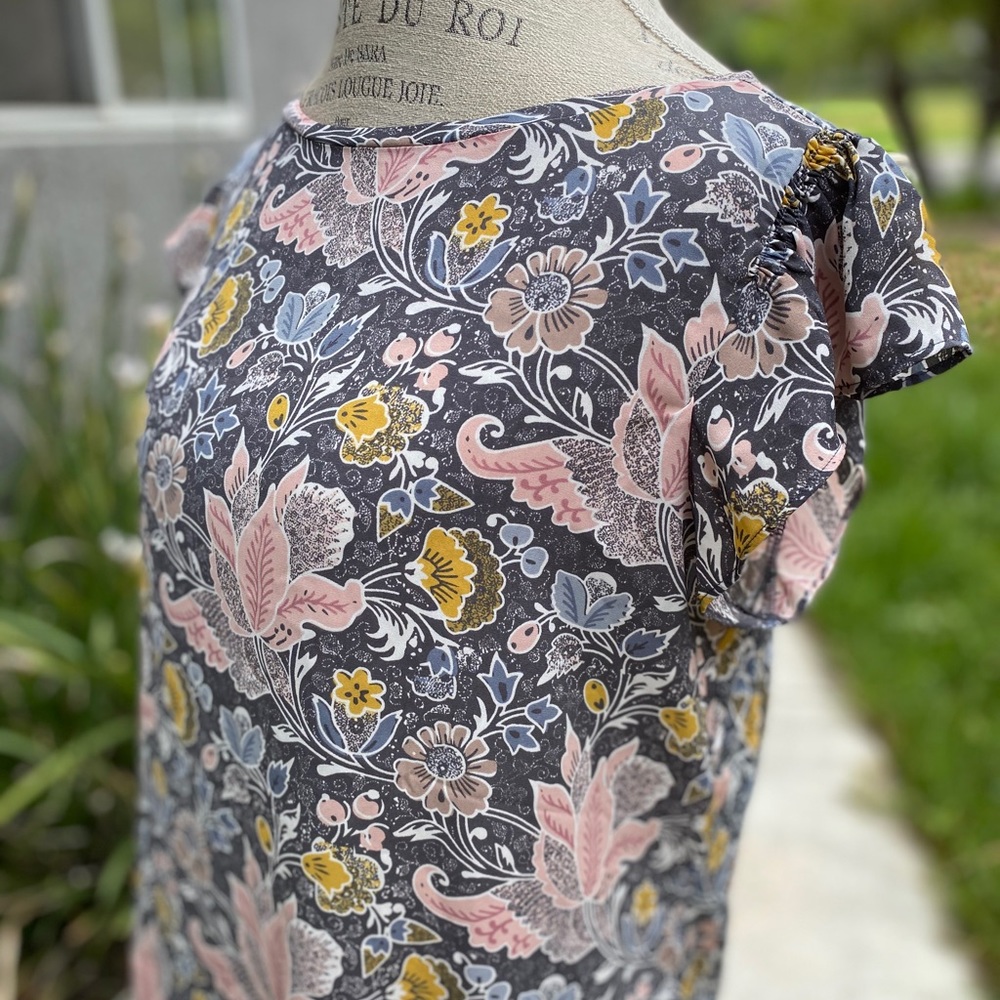🎉new listing🎉Ann Loft Blouse - Picture 8 of 16
